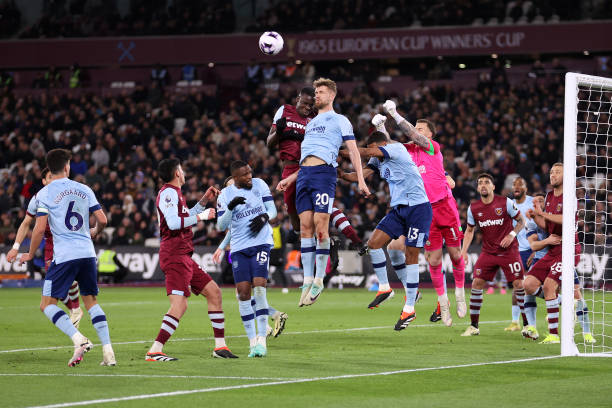 也反映出球 也反映出球